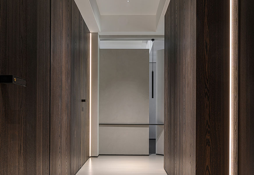 Smoked Oak Corridor